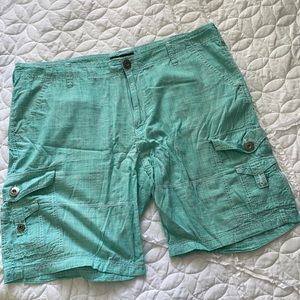 Men’s Guess shorts size 40